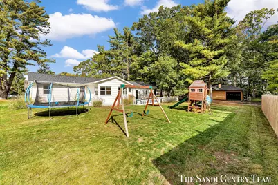 904 E Savidge Street, Spring Lake, MI 49456 - Photo 41