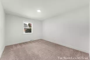 904 E Savidge St, Spring Lake, MI 49456 - Photo 27