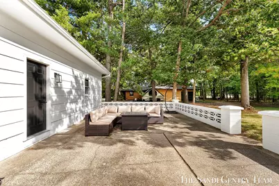 904 E Savidge Street, Spring Lake, MI 49456 - Photo 39