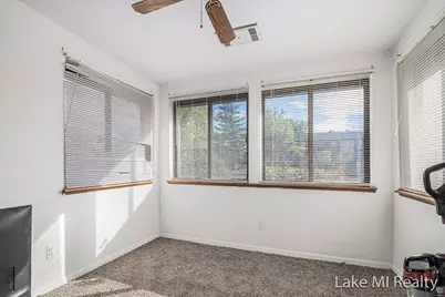 2919 Byron Center Avenue SW #F, Wyoming, MI 49519 - Photo 5