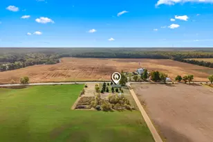 10149 Dennings Rd, Jonesville, MI 49250 - Photo 7