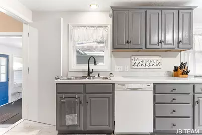 257 Mae Rose Avenue, Holland, MI 49424 - Photo 11