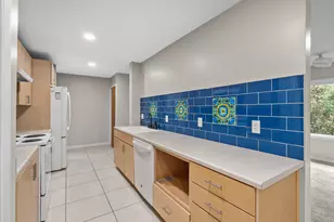 4625 Green Acres Dr, Kalamazoo, MI 49009 - Photo 3