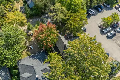 918 Lafayette Avenue NE, Grand Rapids, MI 49503 - Photo 25