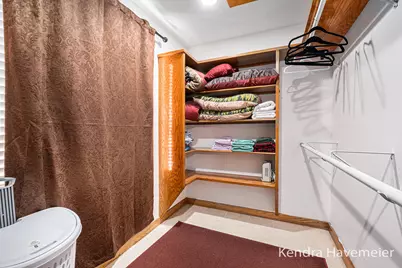 1660 Oakleigh Road NW, Grand Rapids, MI 49504 - Photo 15