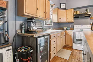 150 W 16th St, Holland, MI 49423 - Photo 29