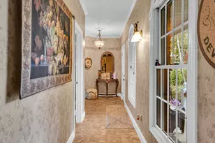 4880 Indian Creek Dr, Jackson, MI 49201 - Photo 9