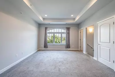 5535 Arbor Chase Drive, Ann Arbor, MI 48103 - Photo 9