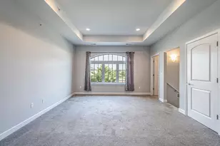 5535 Arbor Chase Dr, Ann Arbor, MI 48103 - Photo 9