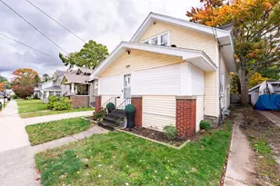 929 Ireland Ave, Muskegon, MI 49441 - Photo 1