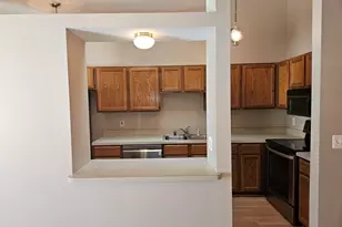 25664 Lexington, South Lyon, MI 48178 - Photo 5