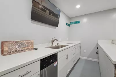 206 W Louis Glick Highway, Jackson, MI 49201 - Photo 17