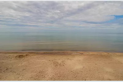 77709 18th Avenue, South Haven, MI 49090 - Photo 17