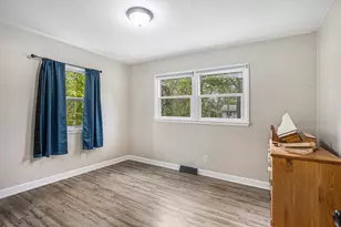 248 N 23rd St, Springfield, MI 49037 - Photo 9