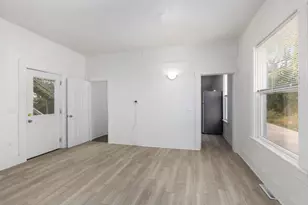 1119 Pine St, Muskegon, MI 49442 - Photo 7