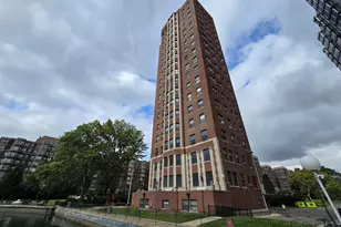 8162 E East Jefferson Ave 16B Ave, Detroit, MI 48214 - Photo 3