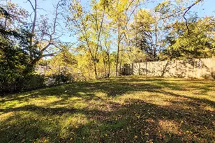 582 Riverside Dr, Battle Creek, MI 49015 - Photo 5