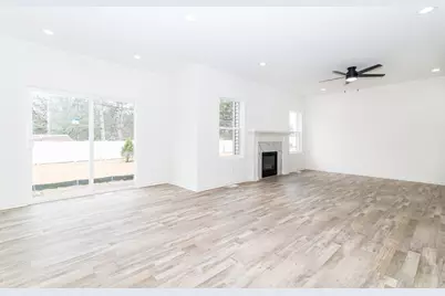 20215 Sunset Avenue, Livonia, MI 48152 - Photo 7