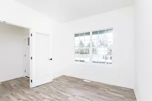 20215 Sunset Ave, Livonia, MI 48152 - Photo 17