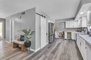 1678 W Kimmel Rd, Jackson, MI 49201 - Photo 7