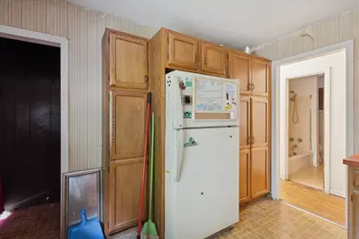 275 N Uldriks Drive, Battle Creek, MI 49037 - Photo 9