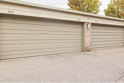 16260 Mayfair Dr. Drive #102, Southfield, MI 48075 - Photo 5