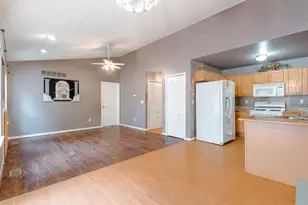 4125 Derray Ct, Warren, MI 48092 - Photo 11