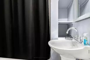 930 Mahlon St, Lansing, MI 48906 - Photo 9