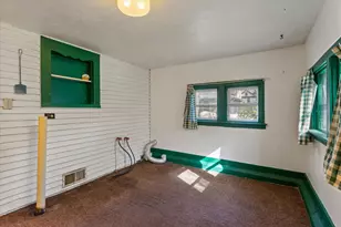 408 E Water St, Cassopolis, MI 49031 - Photo 15