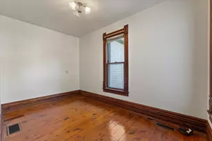 408 E Water St, Cassopolis, MI 49031 - Photo 25