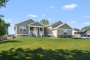 1720 Carlisle Dr, Saint Joseph, MI 49085 - Photo 1