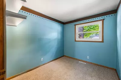 215 S Clinton Street, New Buffalo, MI 49117 - Photo 9