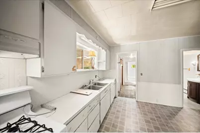 409 Scott Street, Scottville, MI 49454 - Photo 7