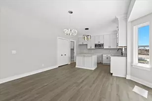 37642 Scone Ct, Livonia, MI 48154 - Photo 11