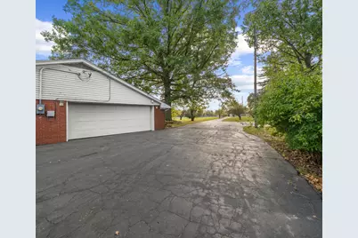 14359 S Dixie Highway, Monroe, MI 48161 - Photo 3