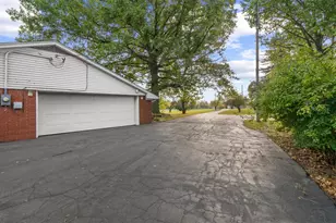 14359 S Dixie Hwy, Monroe, MI 48161 - Photo 3