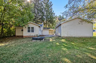 1005 E Front St, Buchanan, MI 49107 - Photo 15