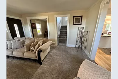 7250 Voerner Avenue, Center Line, MI 48015 - Photo 9