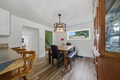 2329 Fordham Street, Keego Harbor, MI 48320 - Photo 11