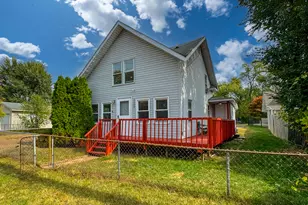 2329 Fordham St, Keego Harbor, MI 48320 - Photo 3