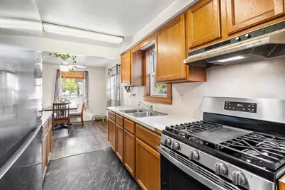 24 S 31st Street S, Battle Creek, MI 49015 - Photo 9