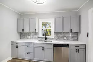 1281 Emerson Ave, Muskegon, MI 49442 - Photo 7