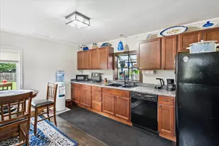 308 State St, Albion, MI 49224 - Photo 3