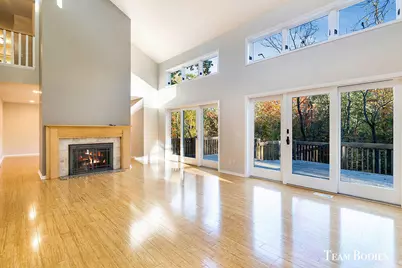 3442 Cascade Road SE, Grand Rapids, MI 49546 - Photo 7