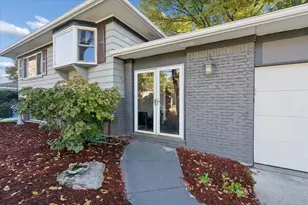 6115 Lerner Way, Lansing, MI 48911 - Photo 3