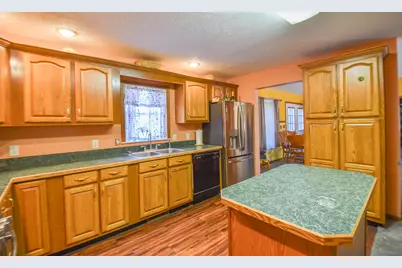 307 Railroad Street, Union City, MI 49094 - Photo 9
