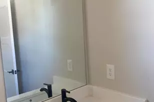 37656 Schoolcraft Rd, Livonia, MI 48150 - Photo 25