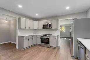 26261 La Muera St, Farmington, MI 48331 - Photo 7