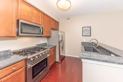 1008 W Summerfield Glen Circle, Ann Arbor, MI 48103 - Photo 7