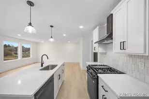 8333 Kettle Oak Dr SE, Alto, MI 49302 - Photo 11